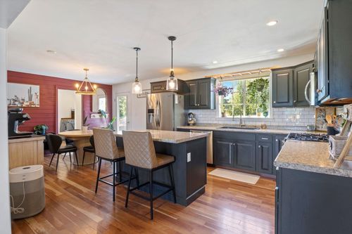 10 Stone Ln, Berwick, ME, 03901-2857 | Card Image