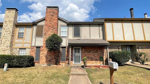 2217 Roman Ct, Dwg, TX, 76013-5825 | Card Image