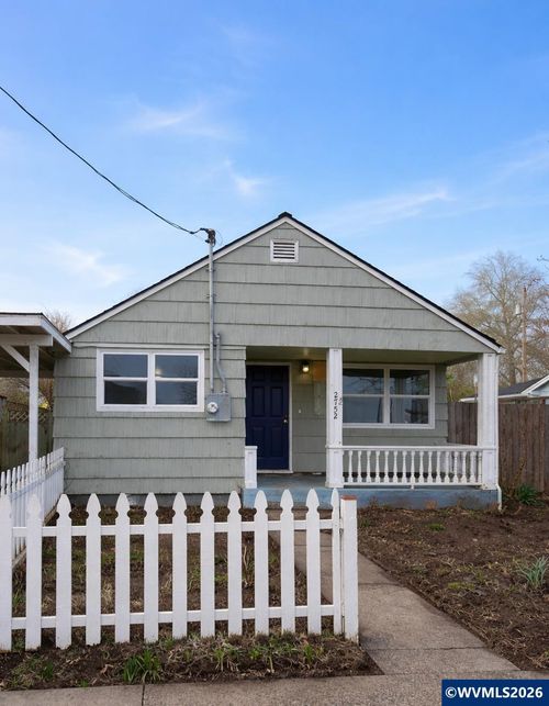 2752 Nw Coolidge Way, Corvallis, OR, 97330-4344 | Card Image