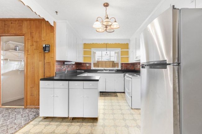 208 Ben Lomond Dr, House other with 3 bedrooms, 2 bathrooms and 3 parking in Mc Minnville TN | Image 16