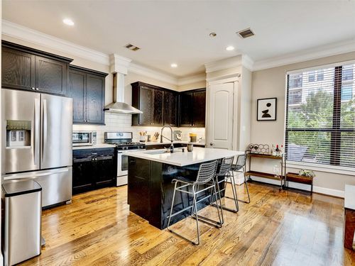 1206 W 14th St, Houston, TX, 77008-3808 | Card Image