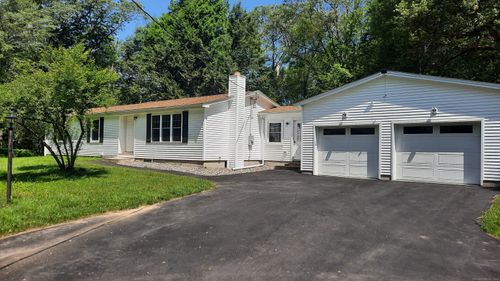815 Mashamoquet Road, Pomfret, CT, 06259 | Card Image
