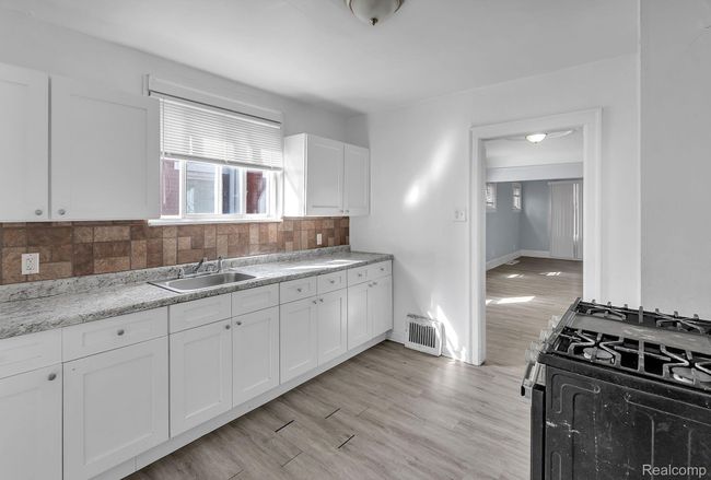 15788 Littlefield St, House other with 3 bedrooms, 1 bathrooms and null parking in Detroit MI | Image 6