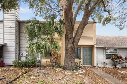 4712 Stonepointe Pl, TAMPA, FL, 33634-6275 | Card Image