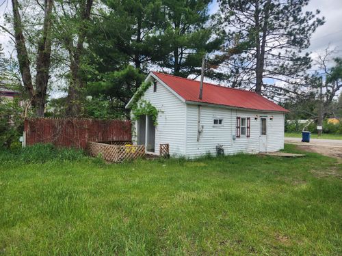 575 Eighth Street, Baldwin, MI, 49304 | Card Image