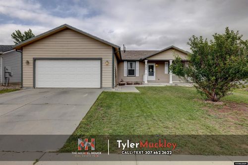 6386 Painted Horse Trl, Casper, WY, 82604-3717 | Card Image