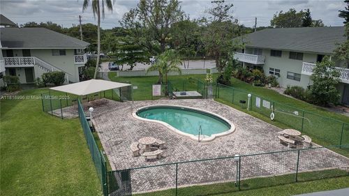 apt-333-4200 Nw 3rd Ct, Plantation, FL, 33317-2829 | Card Image