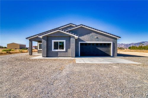 1501 Huracan St, Pahrump, NV, 89048-7156 | Card Image