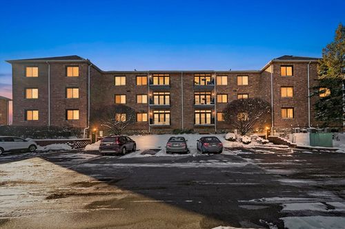 apt-203-11001 Deblin Ln, Oak Lawn, IL, 60453-5098 | Card Image