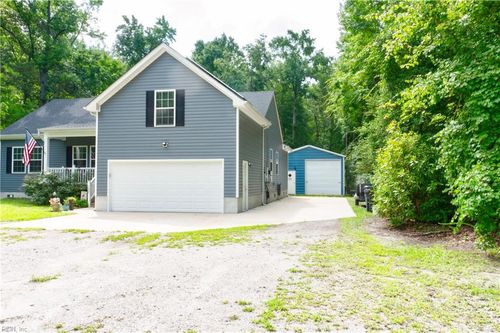 135 S Currituck Rd, Currituck, NC, 27929-9656 | Card Image