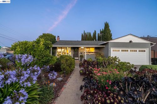 4742 El Rey Ave, Fremont, CA, 94536-6423 | Card Image