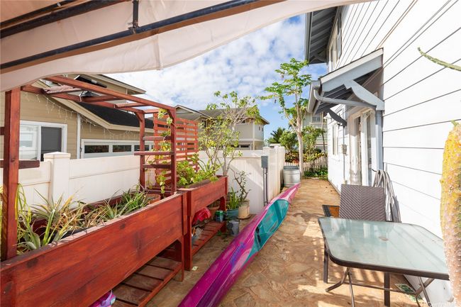 Beautiful Flagstone Lanai | Image 9