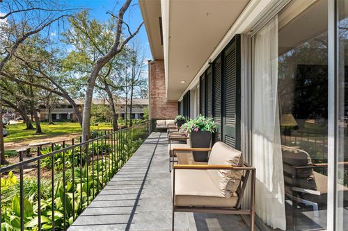 604-604 S Ripple Creek Dr, Houston, TX, 77057-1012 | Card Image