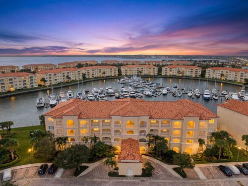 unit-305-9 Harbour Isle Dr E, Fort Pierce, FL, 34949-2761 | Card Image