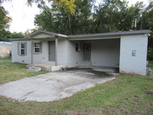 304 W Battle, Quitman, GA, 31643 | Card Image