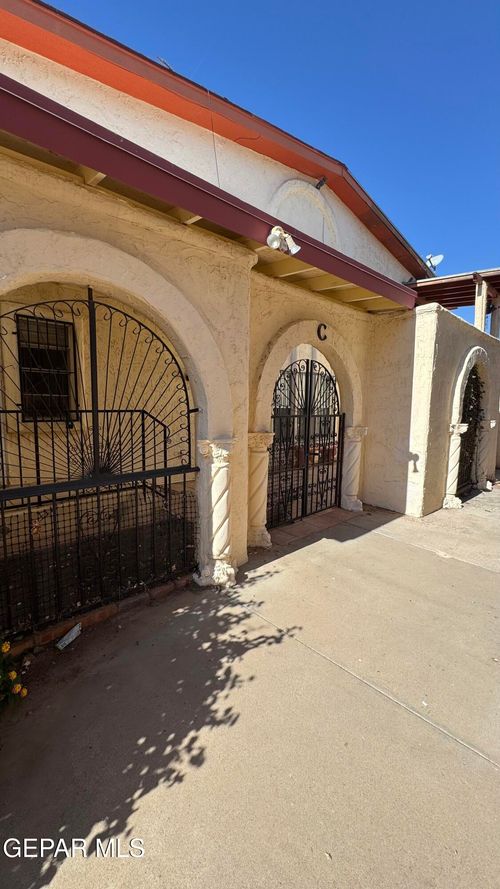 apt-c-10613 Springwood Dr, El Paso, TX, 79935-3131 | Card Image