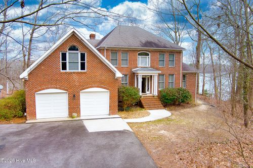 218 River Trl, Winton, NC, 27986-9761 | Card Image