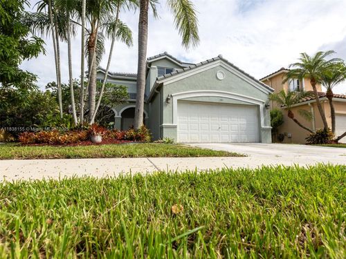 797-797 Vista Meadows Dr, Weston, FL, 33327-1835 | Card Image