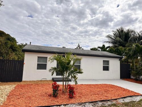 1152 Sunset Rd, West Palm Beach, FL, 33406-4945 | Card Image