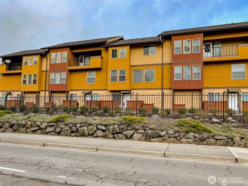 2b-12228 Se Petrovitsky Rd, Renton, WA, 98058-5050 | Card Image