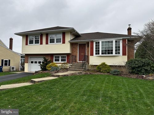 217 Bard Ave, READING, PA, 19608-1706 | Card Image
