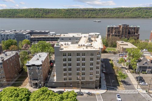 208-56 Prospect St, Yonkers, NY, 10701-3523 | Card Image