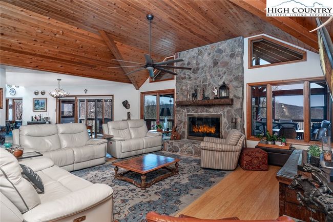 45 Dunvegan Rd, House other with 4 bedrooms, 7 bathrooms and null parking in Banner Elk NC | Image 7