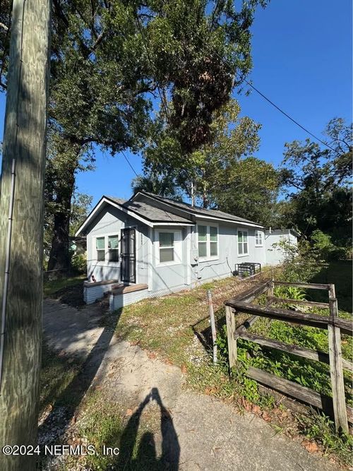 1523 W 22nd St, JACKSONVILLE, FL, 32209-4216 | Card Image