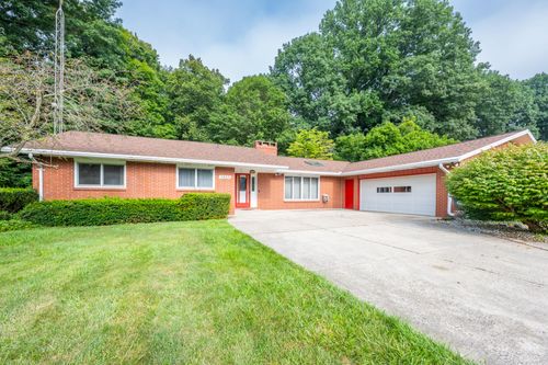 4334 Laurel Dr, Saint Joseph, MI, 49085-9311 | Card Image