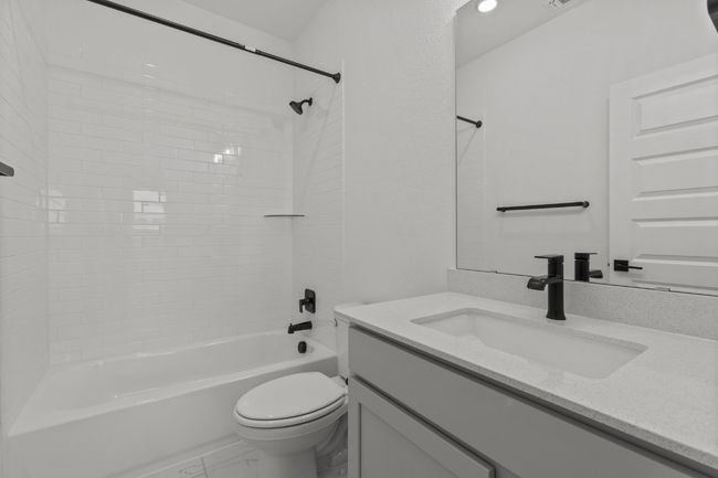 2nd Bathroom | Image 8