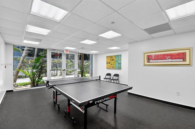 APT-1401 - 18671 Collins Ave, Condo with 3 bedrooms, 4 bathrooms and null parking in Sunny Isles Beach FL | Image 53