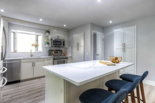 {{alt}} | Card Image