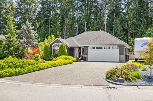 745 Redwood Dr, Qualicum Beach, BC, V9K2J2 | Card Image