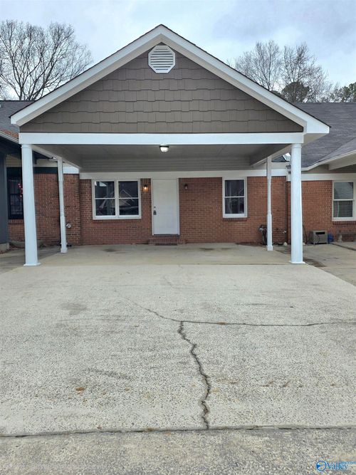 407 Pine St Nw, Hartselle, AL, 35640-2317 | Card Image