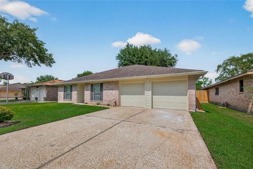 2314 Pilgrims Bend Dr, Friendswood, TX, 77546-2321 | Card Image