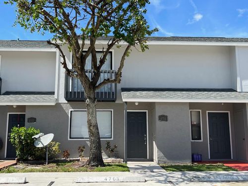 4704 Pier Dr, Greenacres, FL, 33463-2324 | Card Image