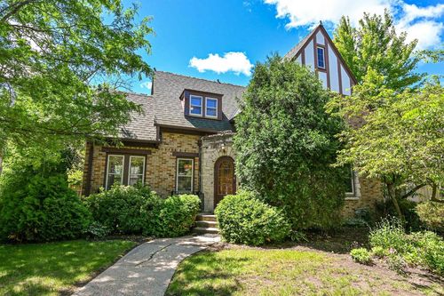 6625 W Grant Street, West Allis, WI, 53219 | Card Image