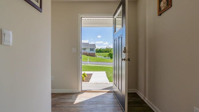 306 Coyote Run, House other with 4 bedrooms, 3 bathrooms and null parking in BROADWAY VA | Image 5