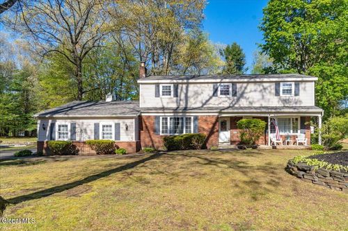 4 N Center Ln, Ballston Lake, NY, 12019-1403 | Card Image
