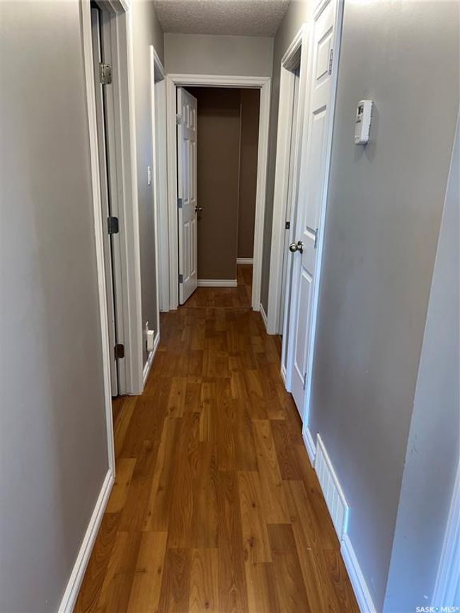 206 2 Nd St W, House other with 5 bedrooms, 2 bathrooms and 4 parking in Wilkie SK | Image 12