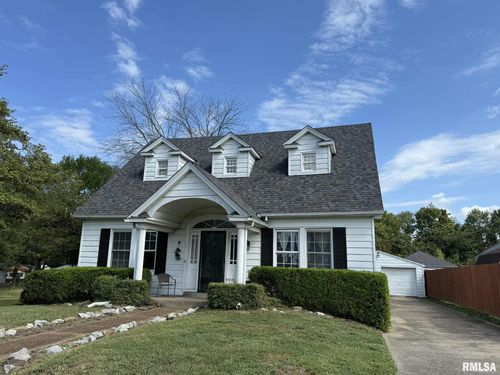 1020 Simmons St, Metropolis, IL, 62960-1462 | Card Image