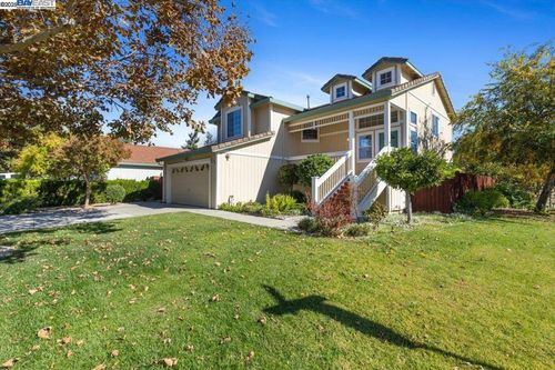 3944 Oak Grove Dr, Oakley, CA, 94561-4204 | Card Image