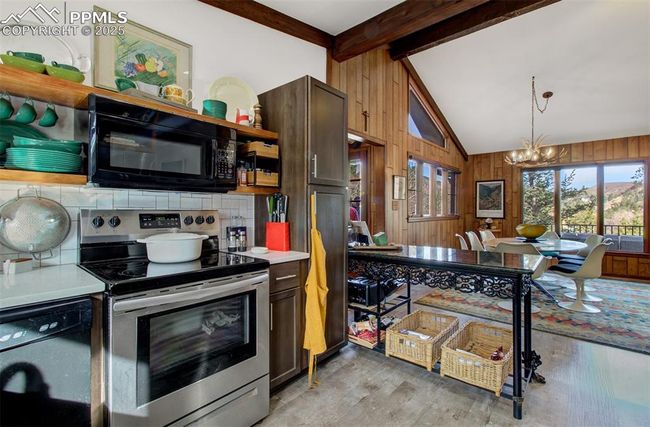 9835 Mesa Rd, House other with 3 bedrooms, 2 bathrooms and 2 parking in Cascade CO | Image 6