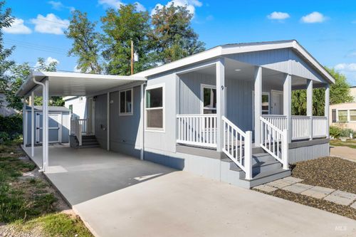 trlr-9-208 E 44th St, Garden City, ID, 83714-4823 | Card Image