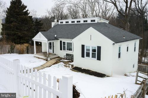 220 Balligomingo Rd, CONSHOHOCKEN, PA, 19428-2606 | Card Image