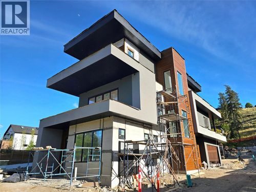 1-757 Barnaby Rd, Kelowna, BC, V1W4N9 | Card Image