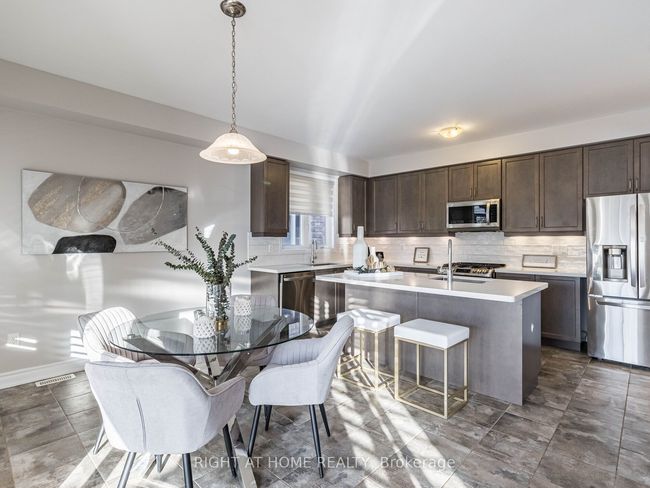 7737 Sassafras Trail, House other with 4 bedrooms, 4 bathrooms and 4 parking in Niagara Falls ON | Image 9