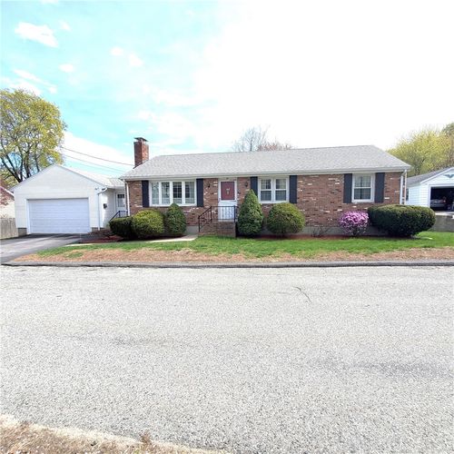 34 Cross St, Manville, RI, 02838-1239 | Card Image