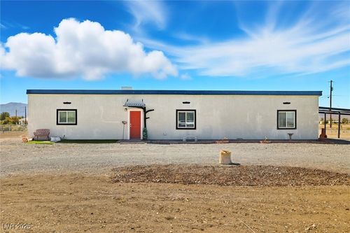 520 Cynthia St, Pahrump, NV, 89048-2833 | Card Image