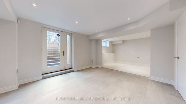 9 Hilda Ave, House other with 5 bedrooms, 6 bathrooms and 5 parking in North York ON | Image 20